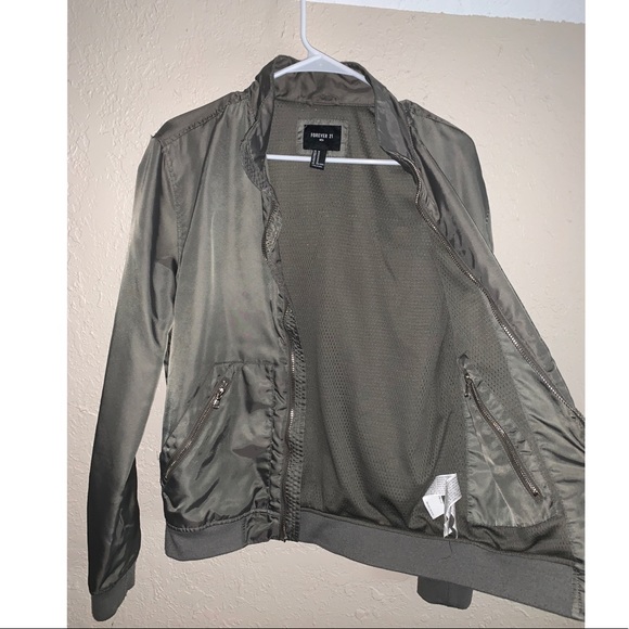 Green Forever 21 bomber jacket - Picture 1 of 2